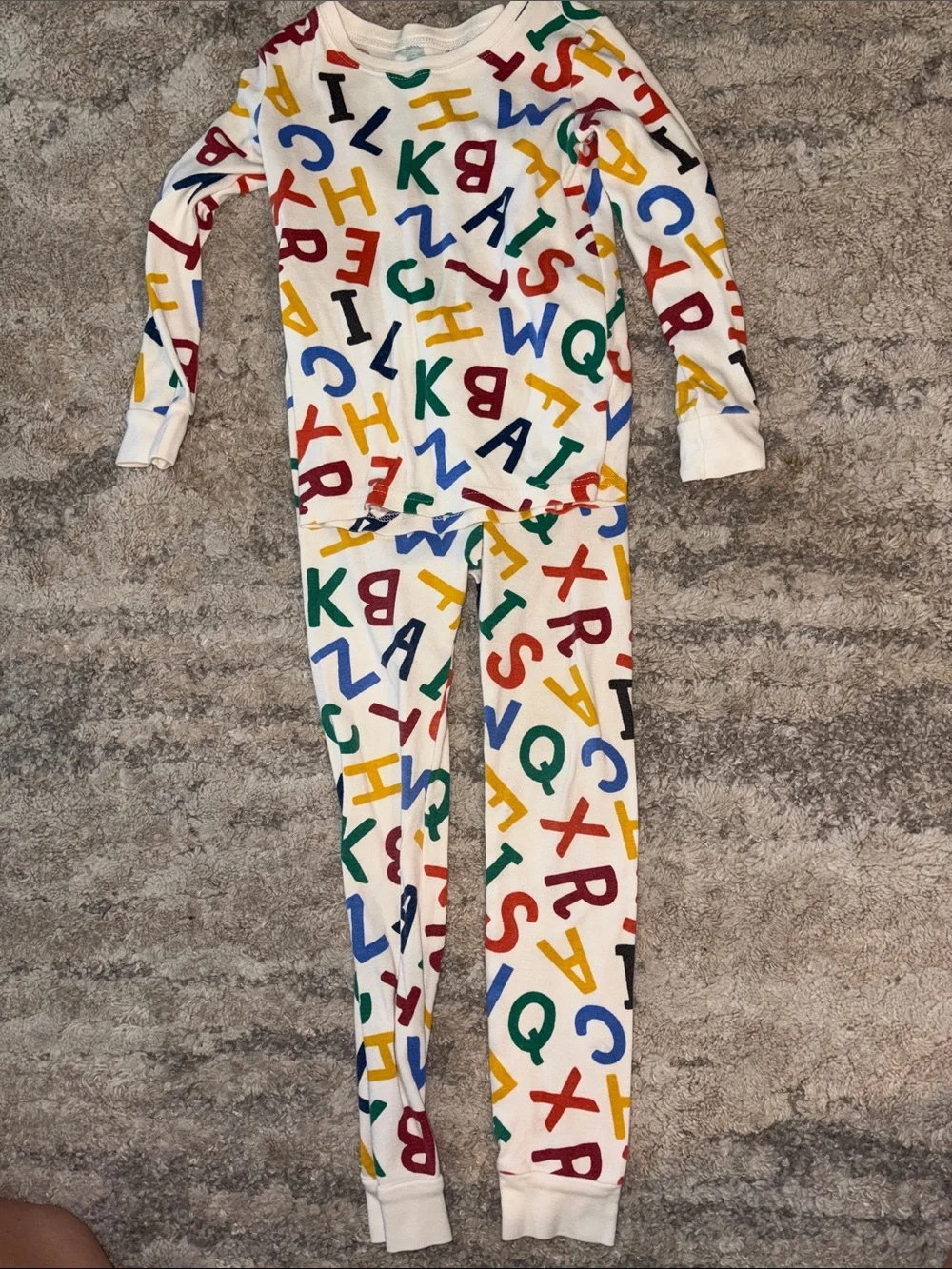 3/$20! Kids boys 6t Old Navy White Kids Pajama Set Multicolor Alphabet Letters